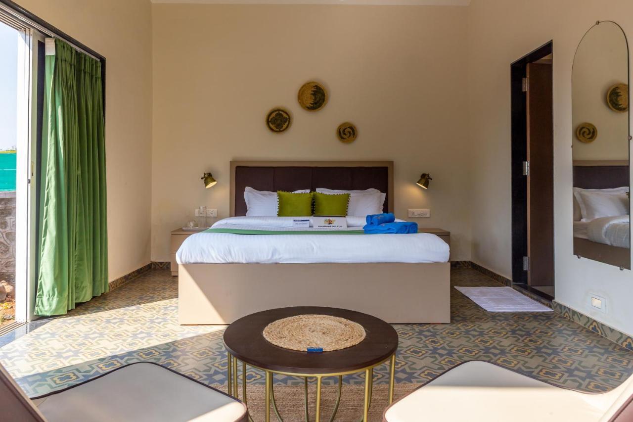 Saffronstays Apricus Farm, Karjat Kültér fotó