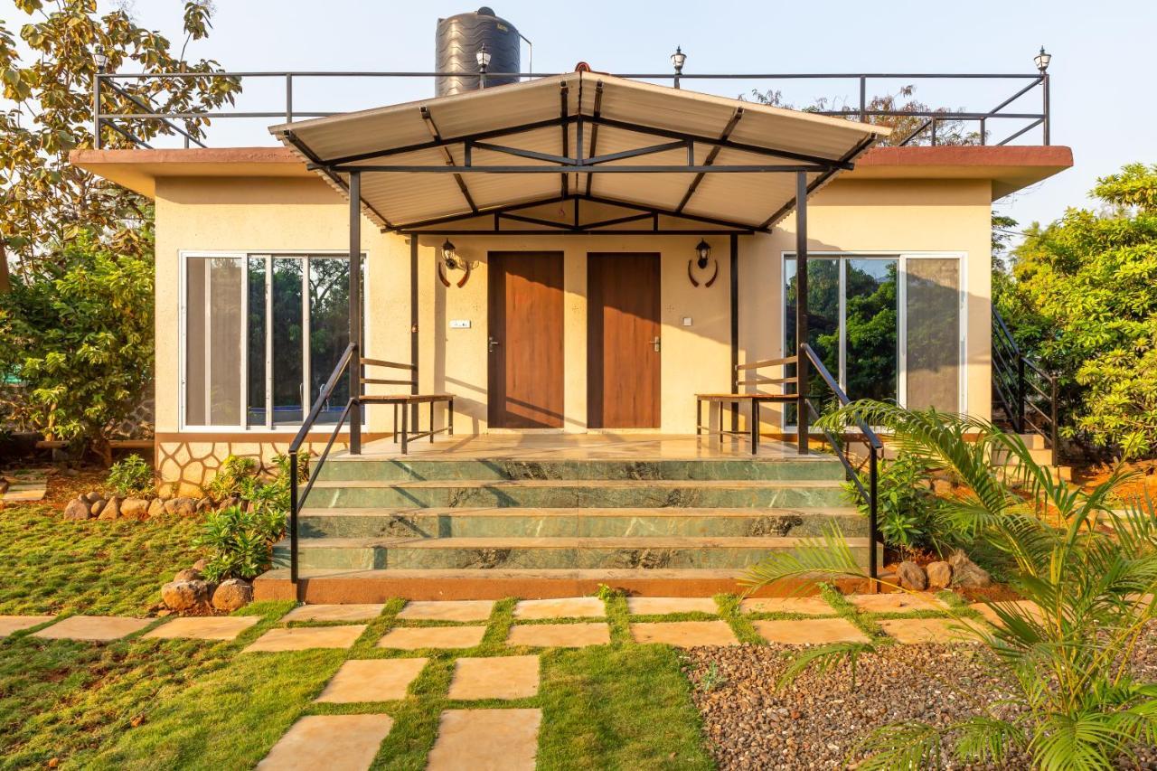 Saffronstays Apricus Farm, Karjat Kültér fotó